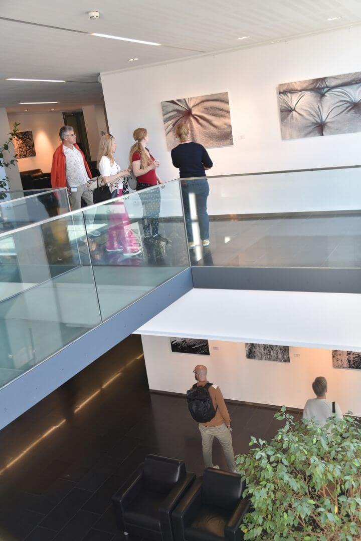 Vernissage am 24.4.2026 im Fraunhofer Institut Karlsruhe der Künstlerin Christina Rasimus | CR Interior Art |