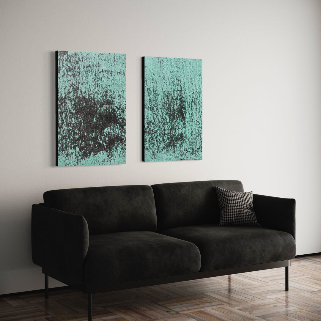 Zwei Digitalfotografien »Melbourne Wall« über schwarzer Couch